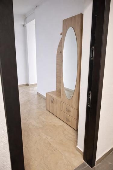 Apartament cu 3 camere decomandat în Năvodari Tabără