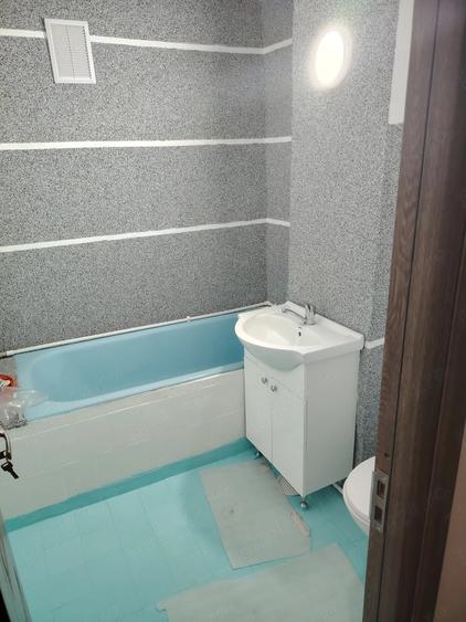 Apartament cu 3 camere decomandat în Steaua