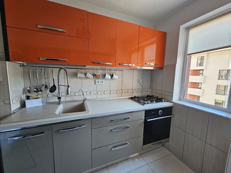 Apartament cu 2 camere decomandat, mobilat în Energia
