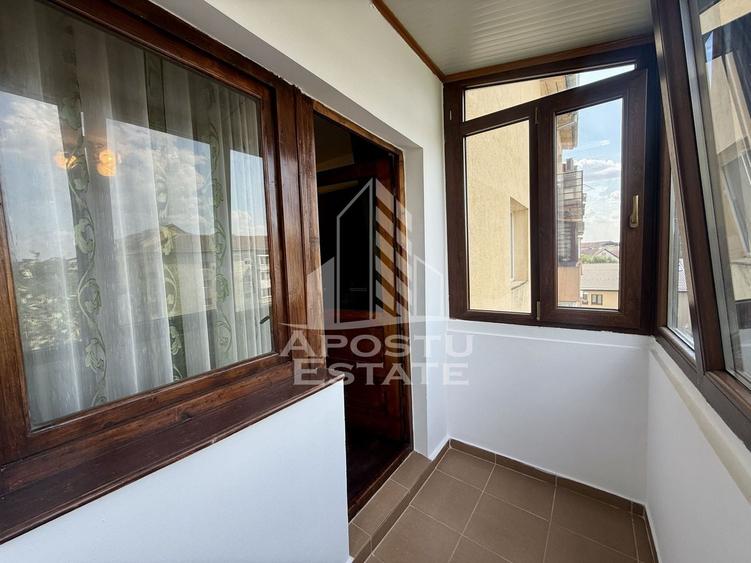 Apartament cu 2 camere semidecomandat, mobilat în Girocului