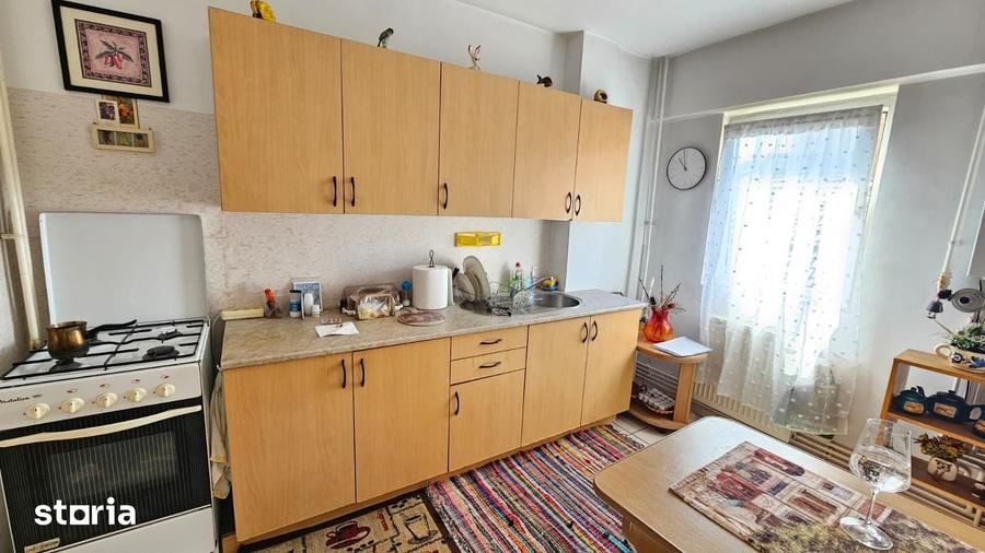 Apartament 3 camere Centrul Civic-Toamnei,decomandat,liber,155000 Euro - 1