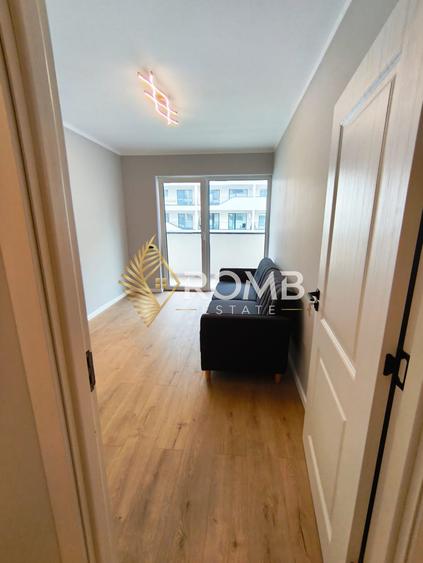 Apartament cu 3 camere semidecomandat în Florești