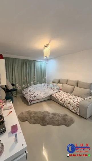 Apartament cu 2 camere decomandat în C5