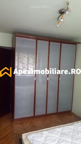Apartament cu 2 camere decomandat în Pajura