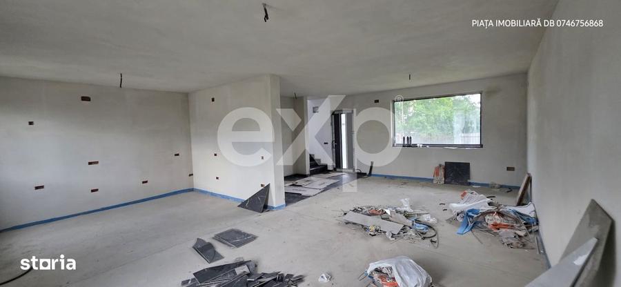 Casă cu 4 camere cu Teren 250 Mp în Matraca
