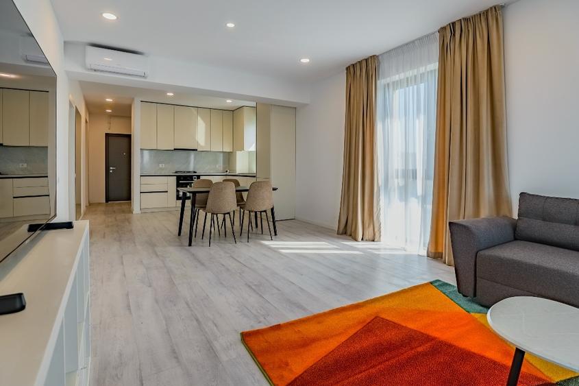 Apartament cu 3 camere decomandat, mobilat în Sisești