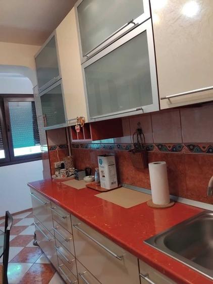 Apartament cu 2 camere semidecomandat în Dristor
