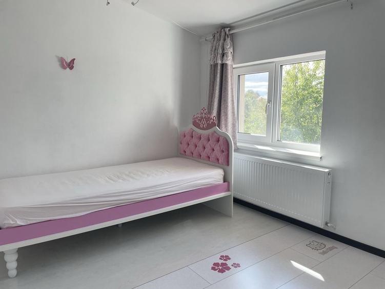 Casă cu 4 camere cu Teren 750 Mp în Central