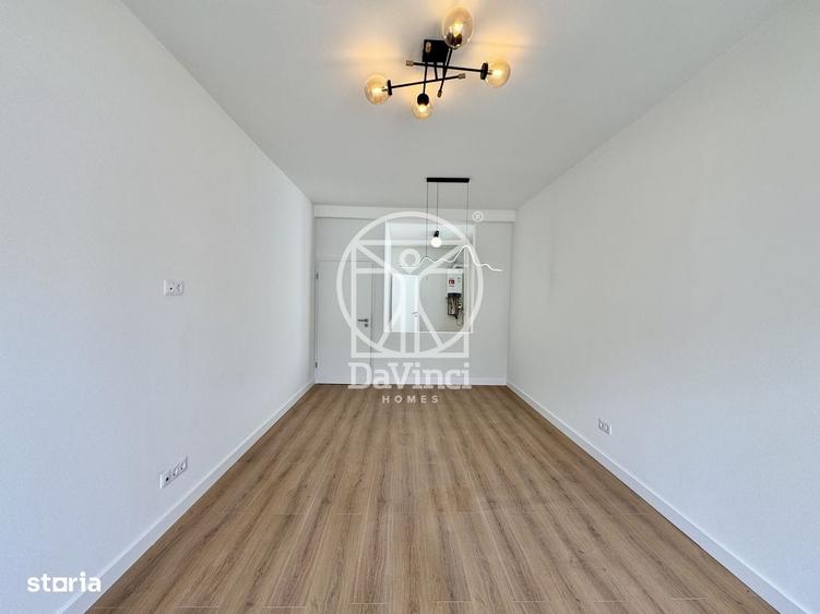 Apartament cu 3 camere decomandat în Cristian