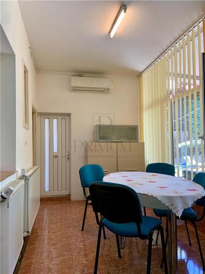 Apartament cu 3 camere decomandat în Complex Studențesc
