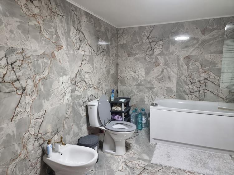 Casă individuală cu 2 camere cu Canalizare în Micro 4