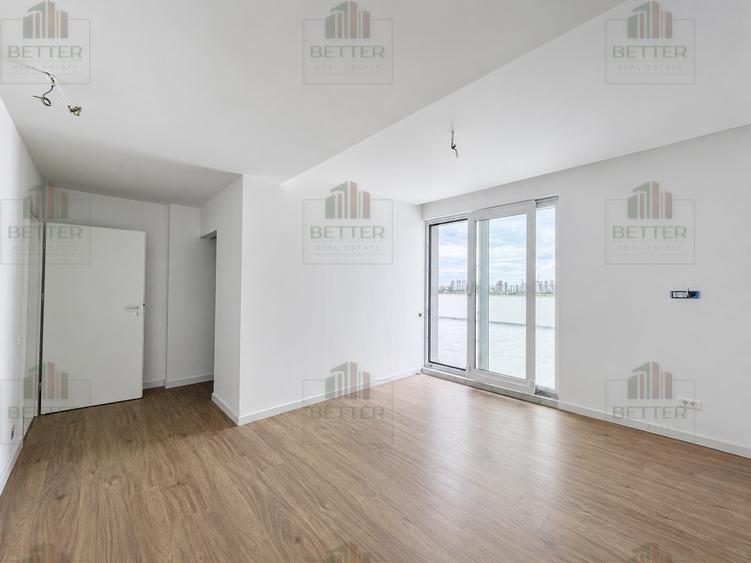 Penthouse cu 4 camere decomandat în Metalurgiei