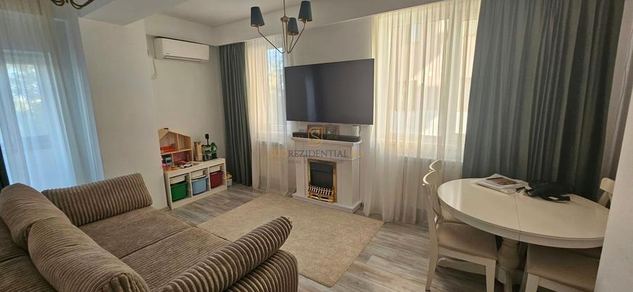 Apartament cu 2 camere decomandat, mobilat în Central