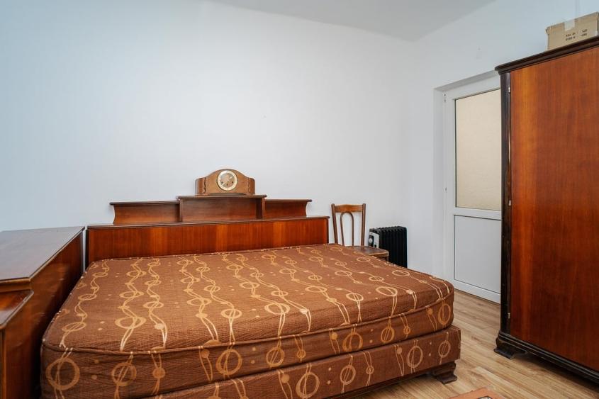 Duplex cu 4 camere cu Canalizare în Central