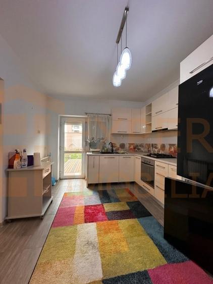 Casă individuală cu 5 camere cu Teren 505 Mp în Mamaia-Sat