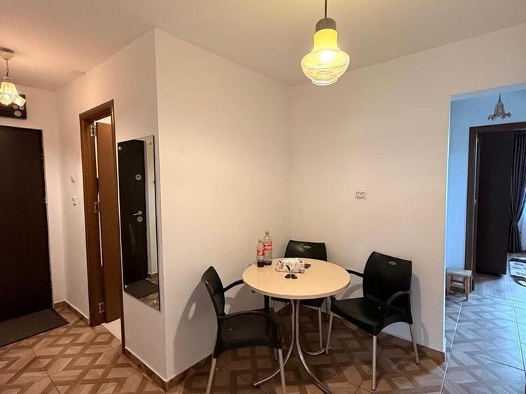 Apartament cu 2 camere decomandat în Doamna Ghica
