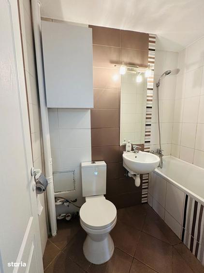 Apartament cu 3 camere decomandat în Militari