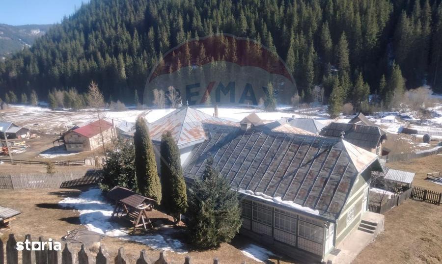 Case cu 7 camere de vanzare in comuna Panaci, sat Dragoiasa. - 20