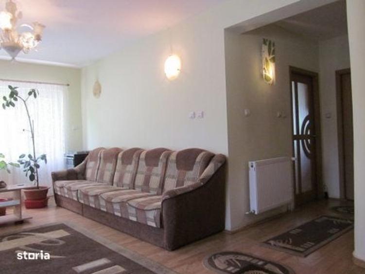 Casă cu 4 camere în Voineasa