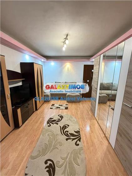 Apartament cu 3 camere semidecomandat, mobilat în Berceni