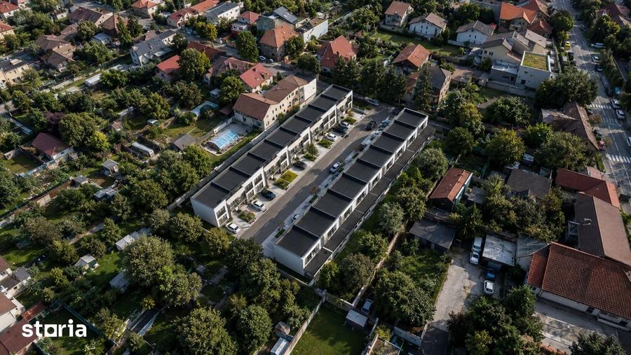 Casă cu 4 camere cu Teren 200 Mp în Central
