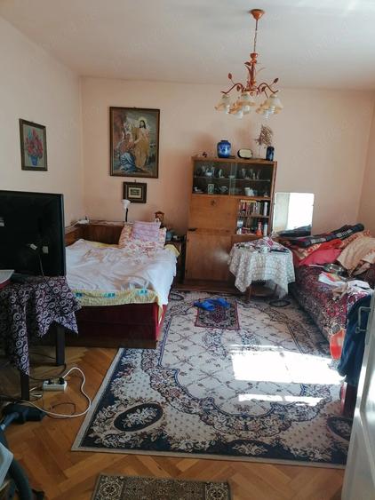 Casă cu 2 camere cu Teren 205 Mp în Central