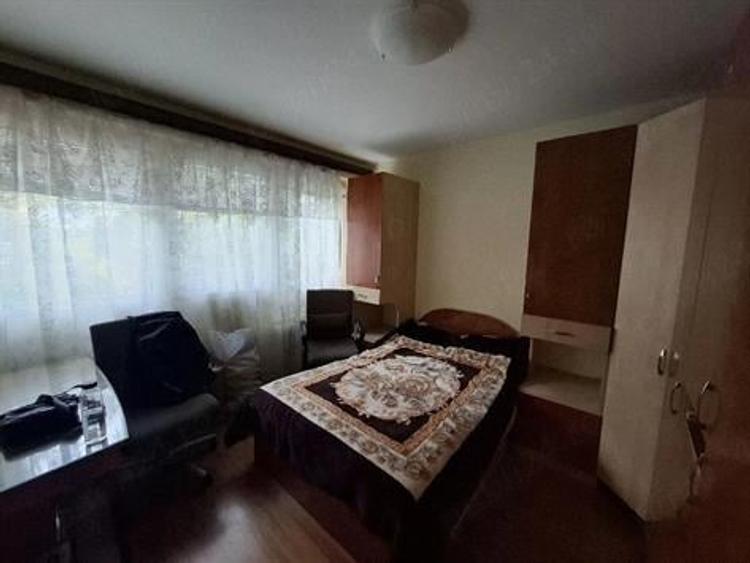 Apartament cu 2 camere decomandat în Drumul Taberei