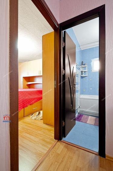 Apartament cu 4 camere decomandat, mobilat în Micro 39