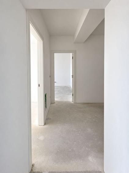 Apartament cu 4 camere decomandat, mobilat în Pipera