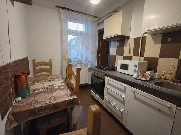 Apartament cu 3 camere decomandat, mobilat în Șagului
