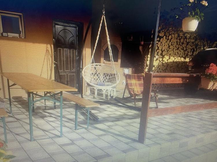 Casă cu 4 camere în Stana