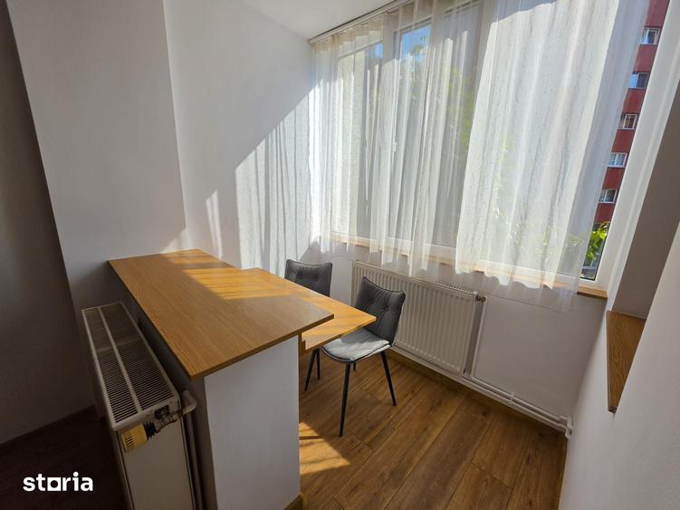 Chirie Garsoniera etajul 2 in Zona Centrul Civic strada Toamnei - CEC - 14