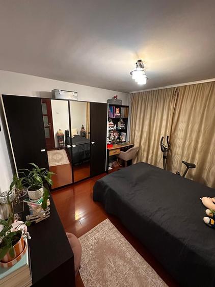 Apartament cu 3 camere decomandat în Mărăști