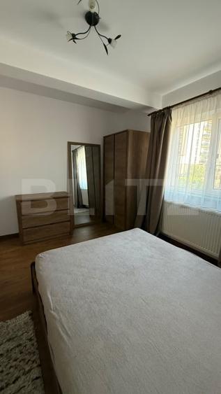 Apartament cu 2 camere semidecomandat, mobilat în Florești