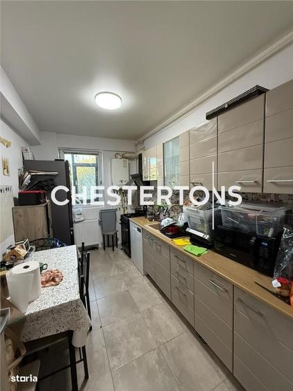 Apartament cu 3 camere decomandat în Ghencea