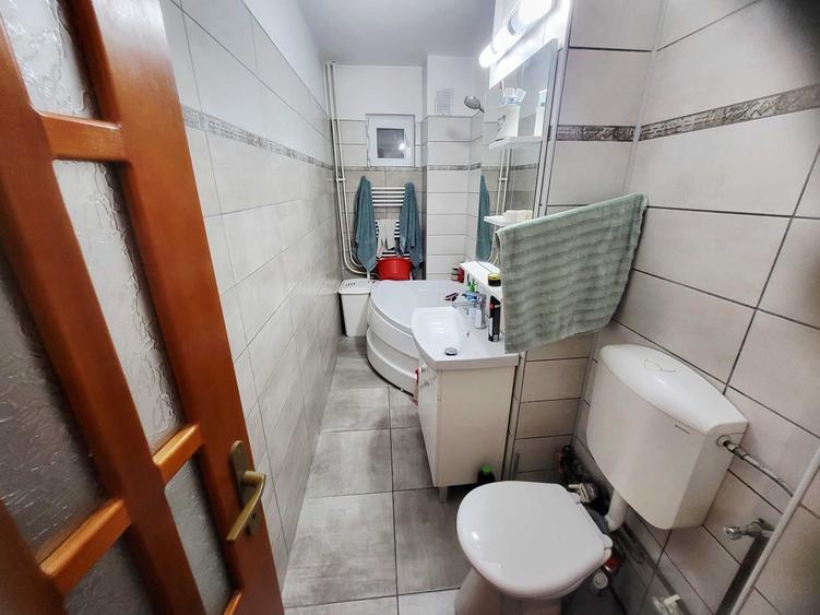 Apartament cu 2 camere decomandat în Sud