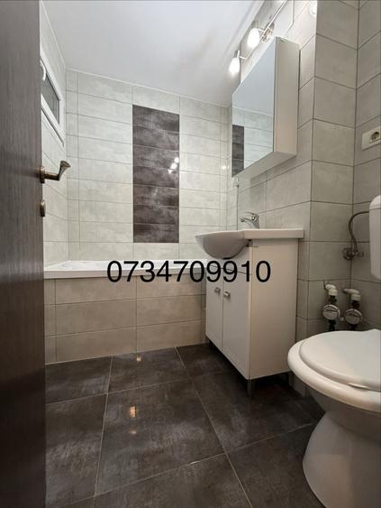 Apartament cu 3 camere decomandat în Obor