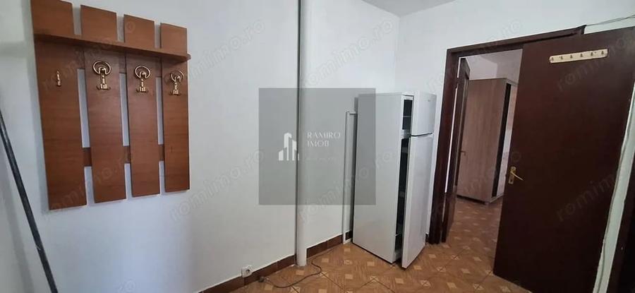 Garsonieră decomandată în Brâncoveanu