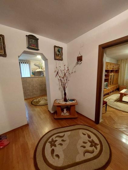 Apartament cu 3 camere decomandat în Ultracentral