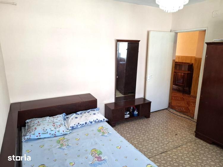 Apartament cu 4 camere decomandat în Unirii Sud