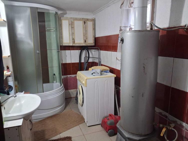 Casă cu 2 camere în Viile Apei