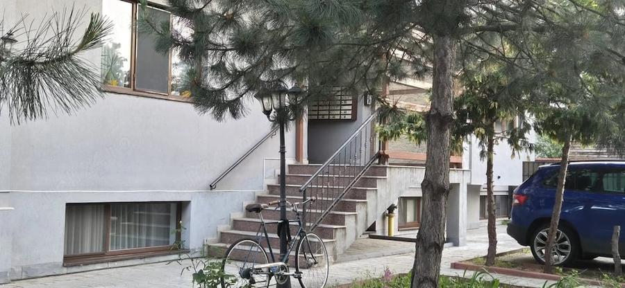 Inchiriez apartament superb, doua camere decomandate, 73mp, et.1 5, mobilat complet, sector 1 - 2