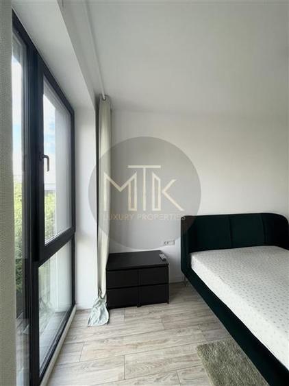 Apartament cu 3 camere decomandat, mobilat în Nordului