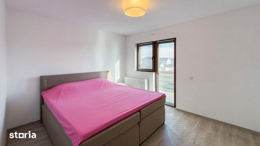 Casă cu 5 camere cu Teren 1876 Mp în Săbăreni