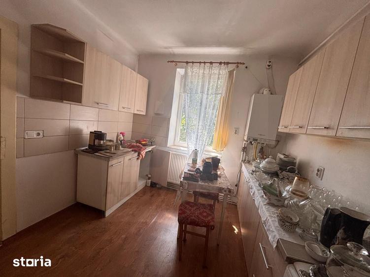 Casă cu 3 camere decomandat cu Teren 335 Mp în Trei Stejari