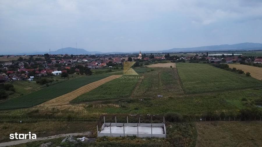 Teren de 20000 mp, în Bod