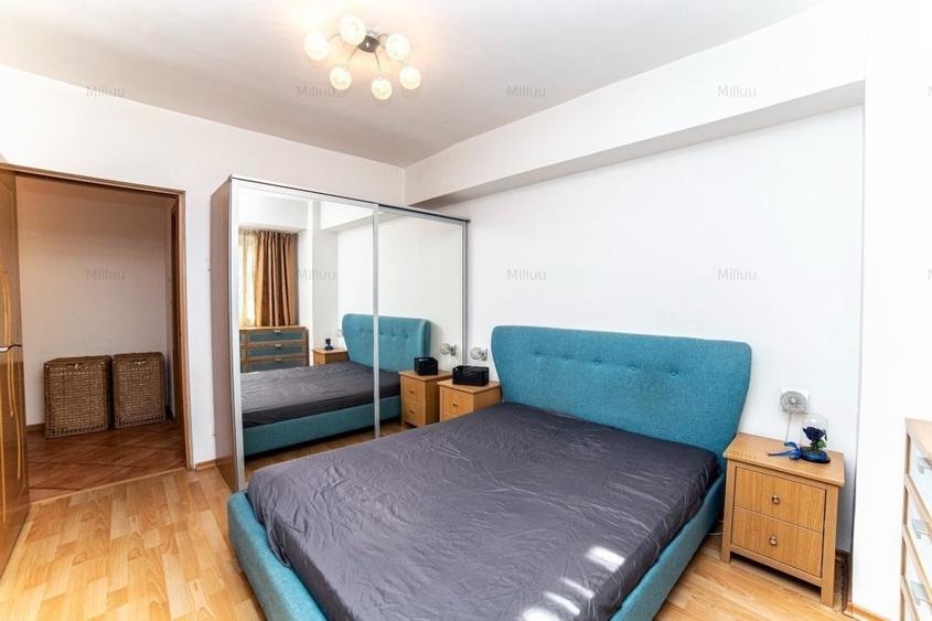 Apartament cu 3 camere decomandat în Berceni