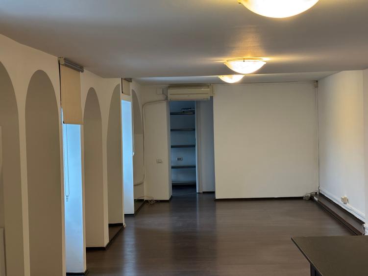 Birou, de 50 mp, în Gara de Nord