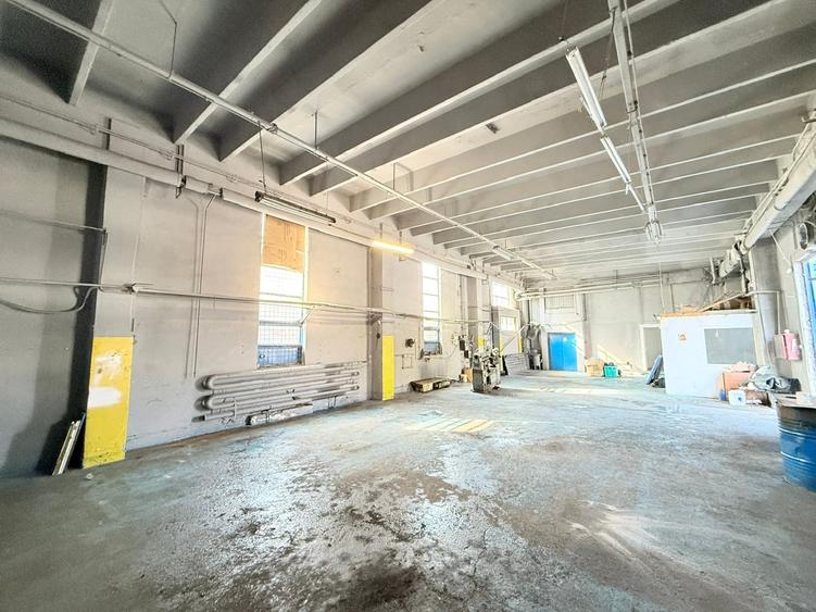 Spațiu industrial, de 367 mp, în Obor