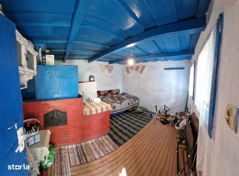 Casă cu 2 camere în Burlești